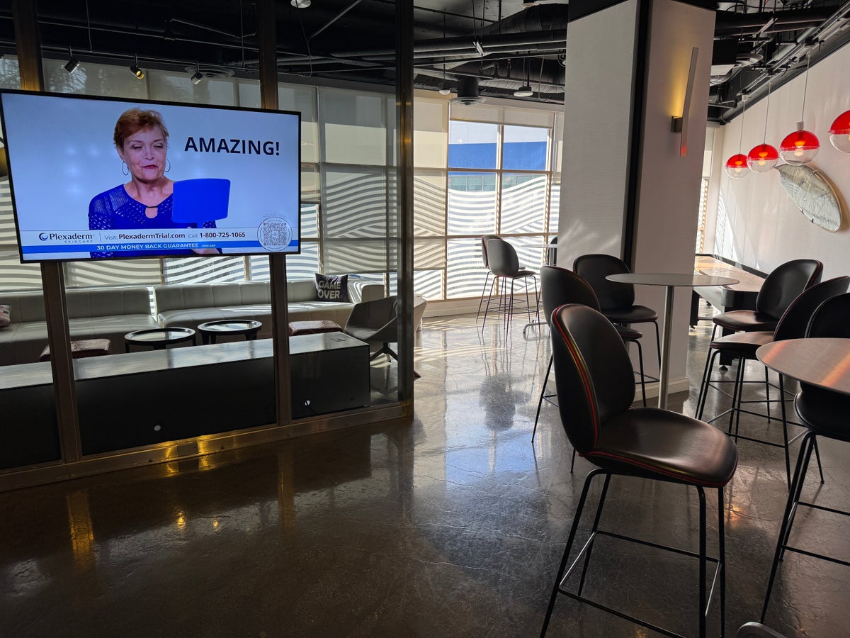 Hyatt Centric Delfina Santa Monica Sandbox seating
