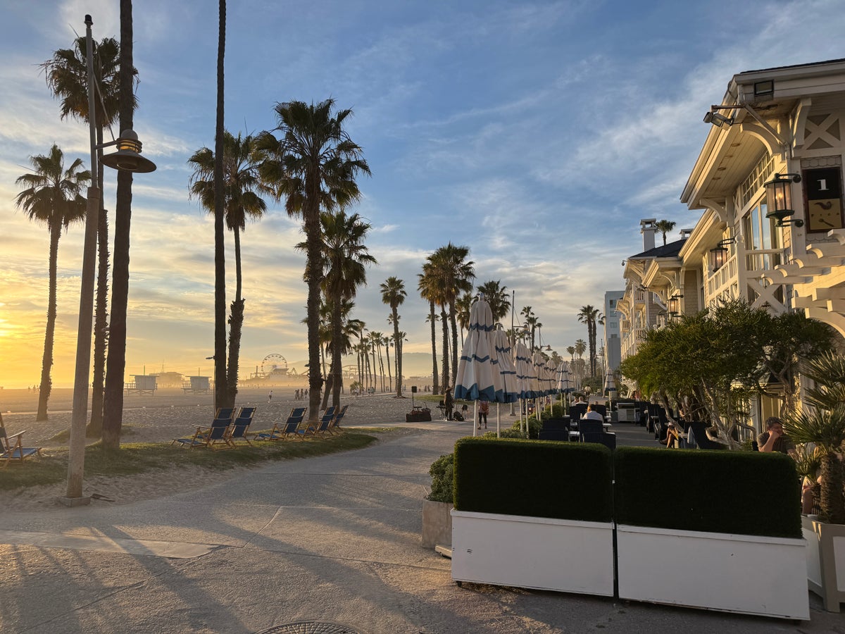 Hyatt Centric Delfina Santa Monica entrance onto boardwalk