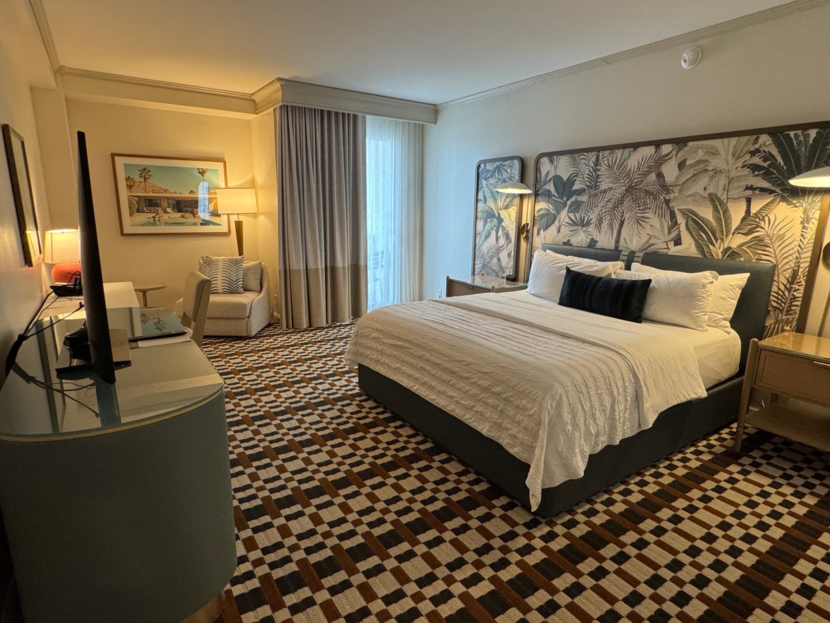 Hyatt Centric Delfina Santa Monica room wide