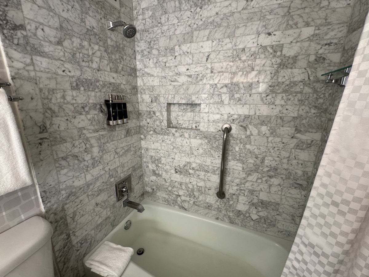 Hyatt Centric Delfina Santa Monica shower