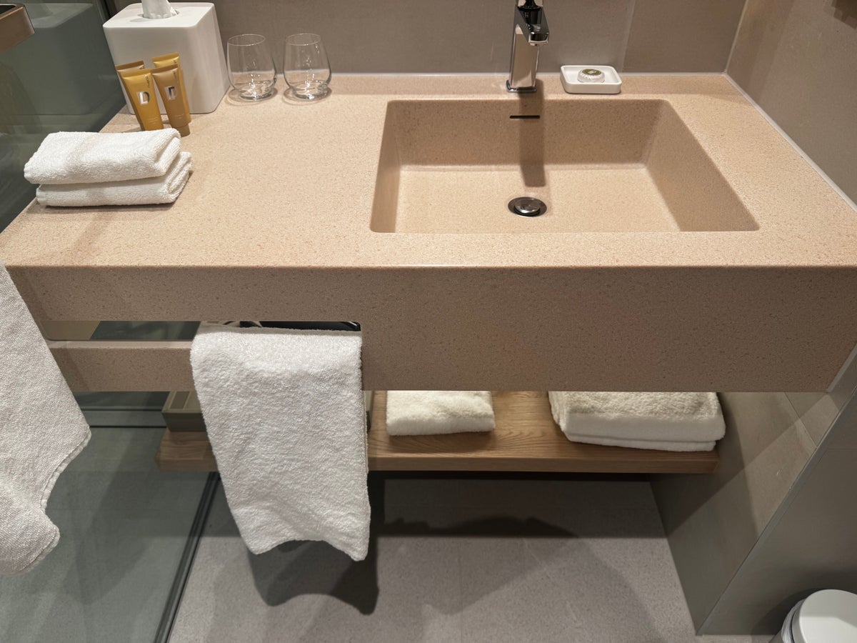 Hyatt Place Tallinn 1 King Deluxe High Floor sink