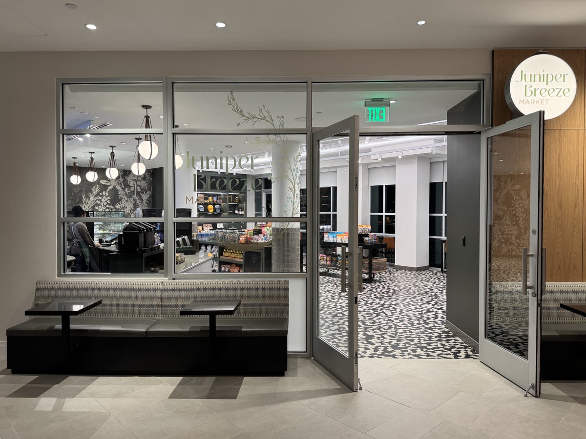 Hyatt Regency Austin Juniper Breeze Market