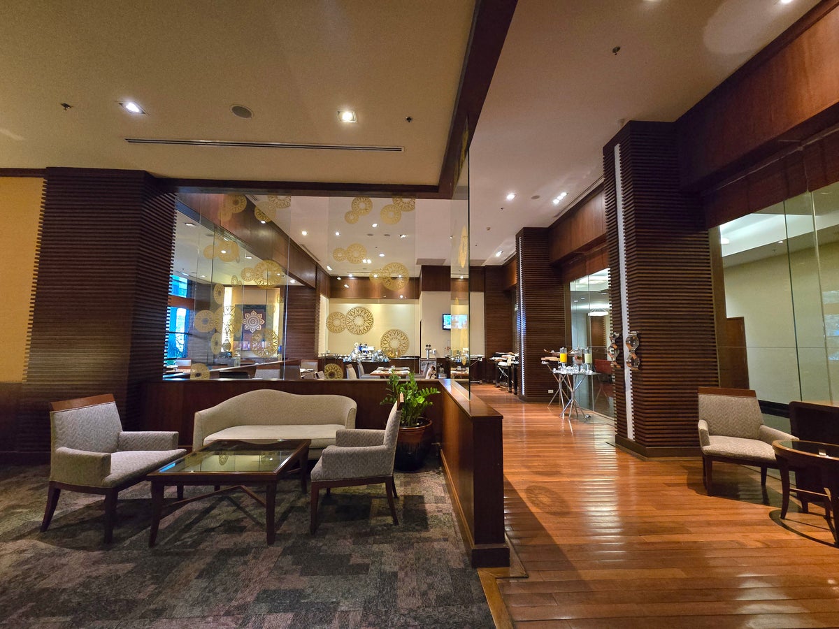 Hyatt Regency BKK Airport Executive Lounge Hyatt Regency BKK Airport Executive Lounge