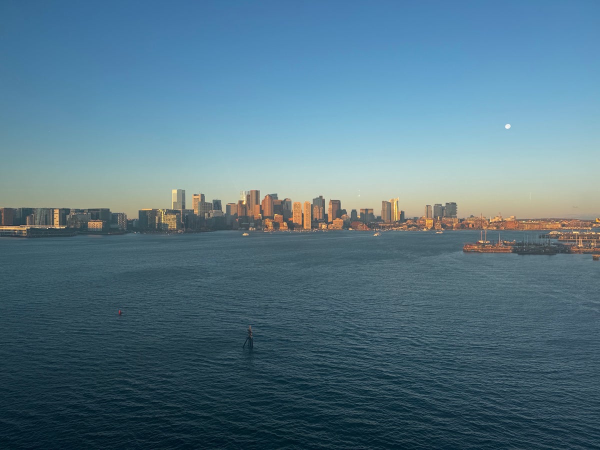 Hyatt Regency Boston Harbor Boston skyline