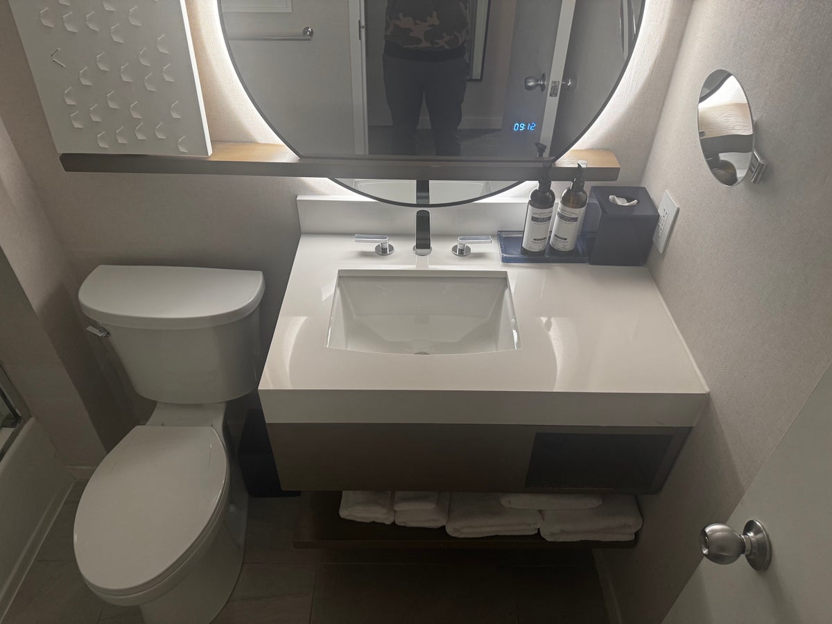 Hyatt Regency Boston Harbor bathroom sink