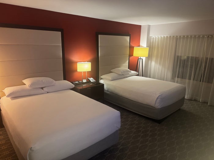 Hyatt Regency Boston Harbor beds