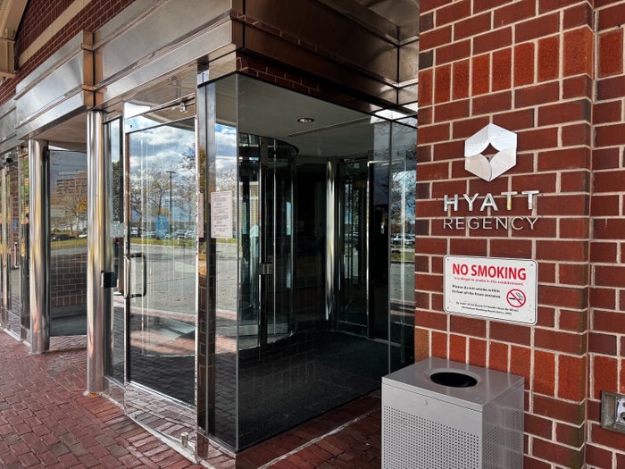 Hyatt Regency Boston Harbor entrance