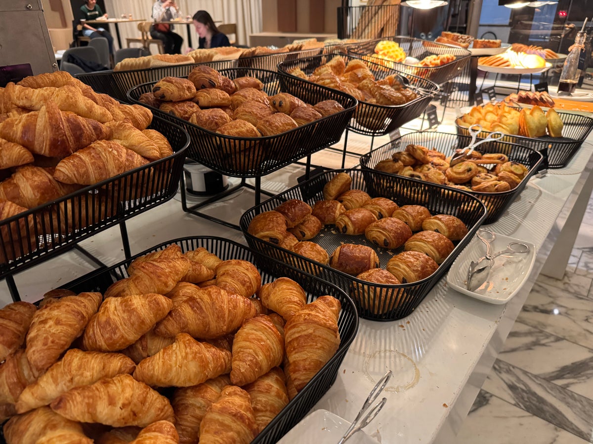 Hyatt Regency Paris Etoile Mayo breakfast baked goods