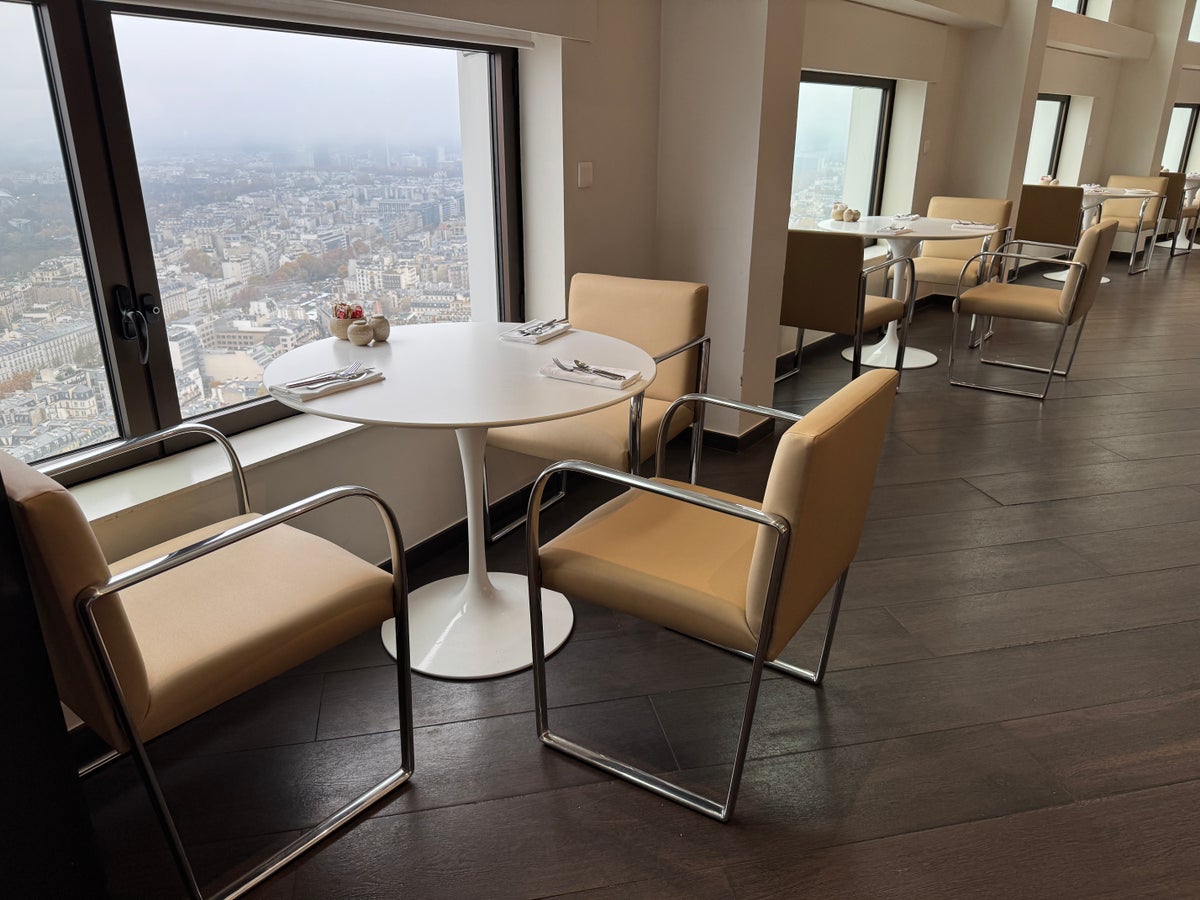 Hyatt Regency Paris Etoile Regency Club breakfast window seating