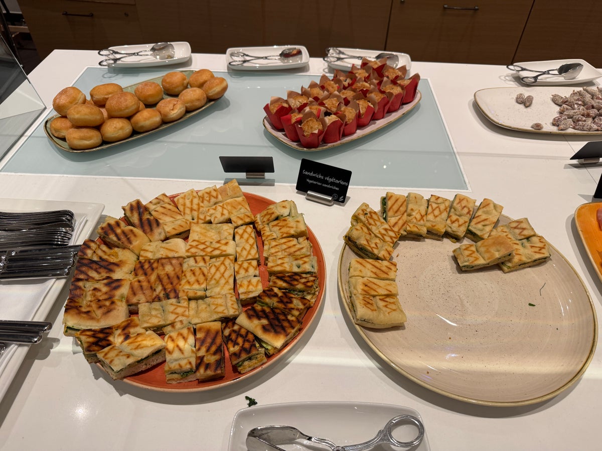 Hyatt Regency Paris Etoile Regency Club night reception sandwiches