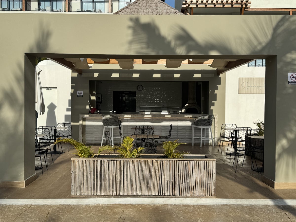 Hyatt Secrets Playa Esmeralda Barefoot Grill Bar
