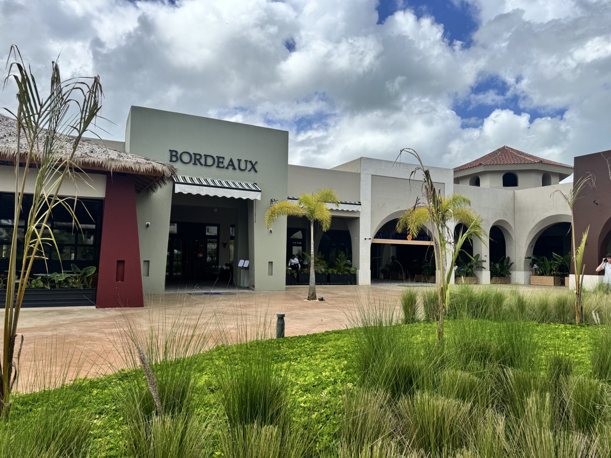 Hyatt Secrets Playa Esmeralda Bordeaux Exterior