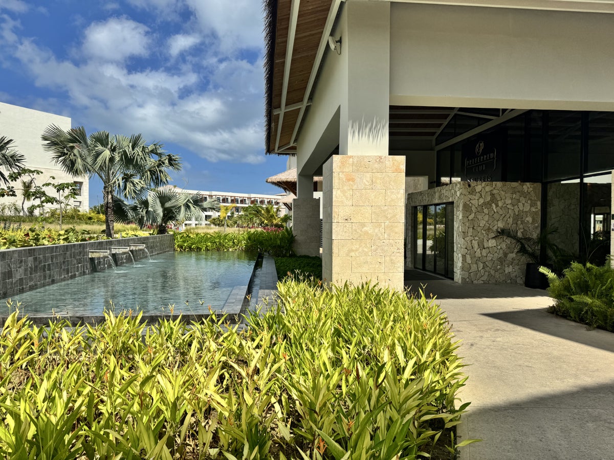 Hyatt Secrets Playa Esmeralda Preferred Club Lobby 2