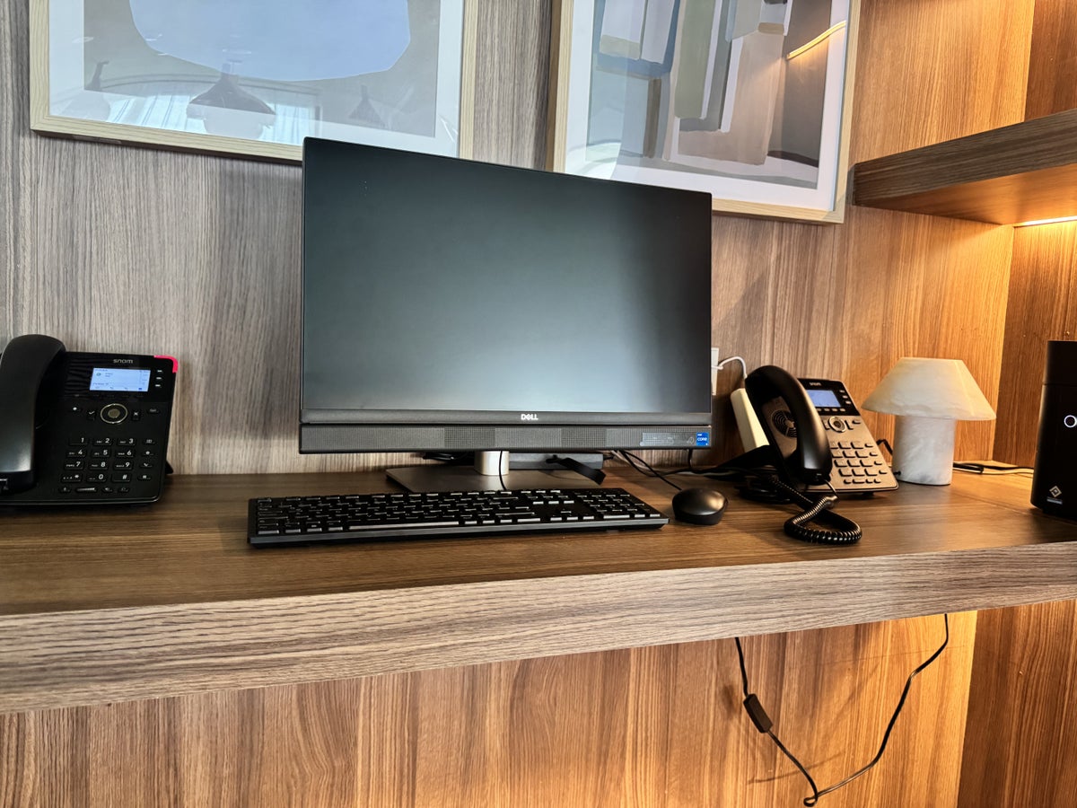 Hyatt Secrets Playa Esmeralda Preferred Club Lounge Business Center