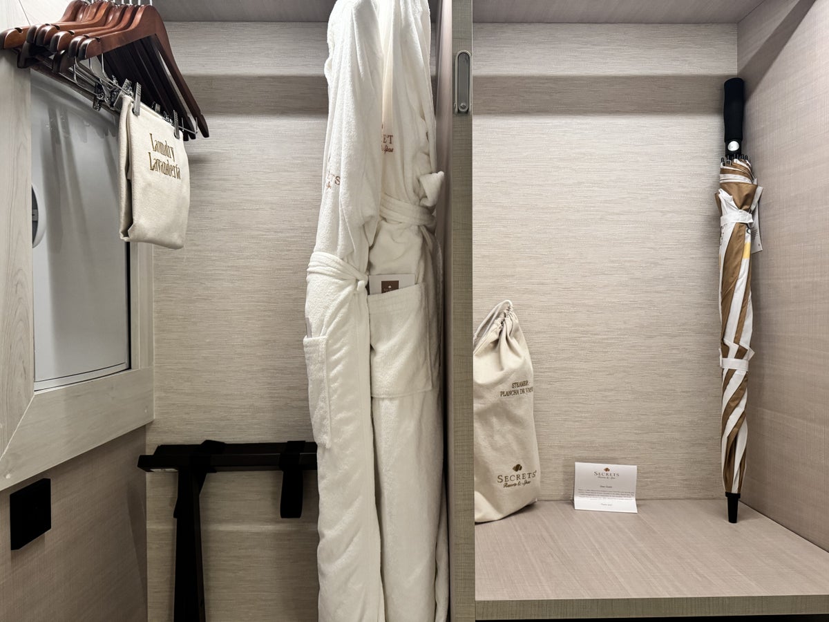 Hyatt Secrets Playa Esmeralda Preferred Club Ocean View Suite Closet