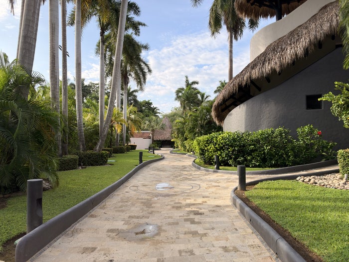 Hyatt Thompson Zihuatanejo Mexico Path