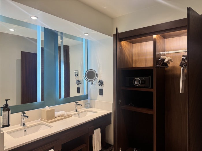 Hyatt Vivid Playa del Carmen Bathroom Vanity