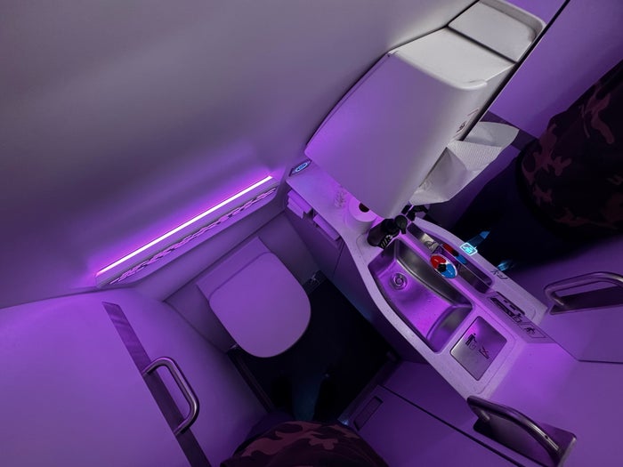 Iberia A321XLR MAD BOS lavatory