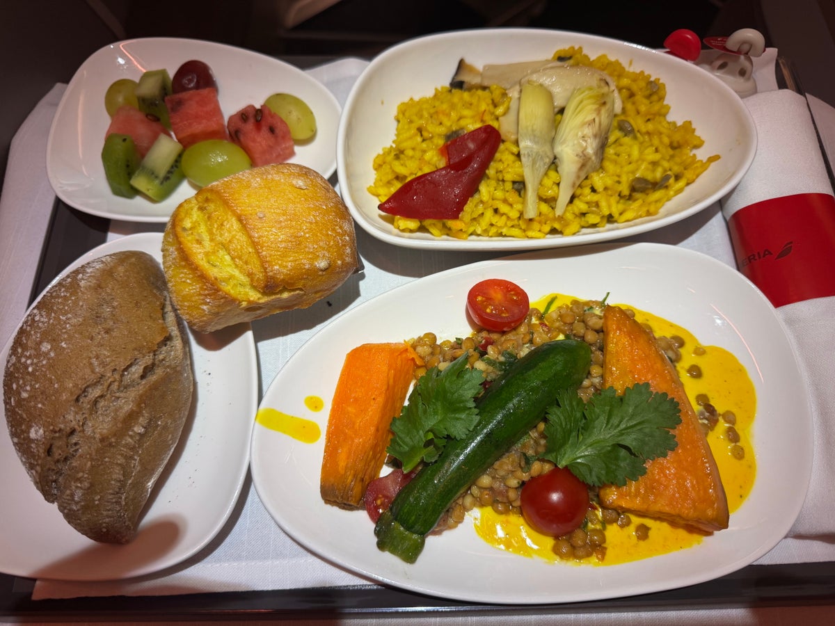 Iberia A321XLR MAD BOS meal