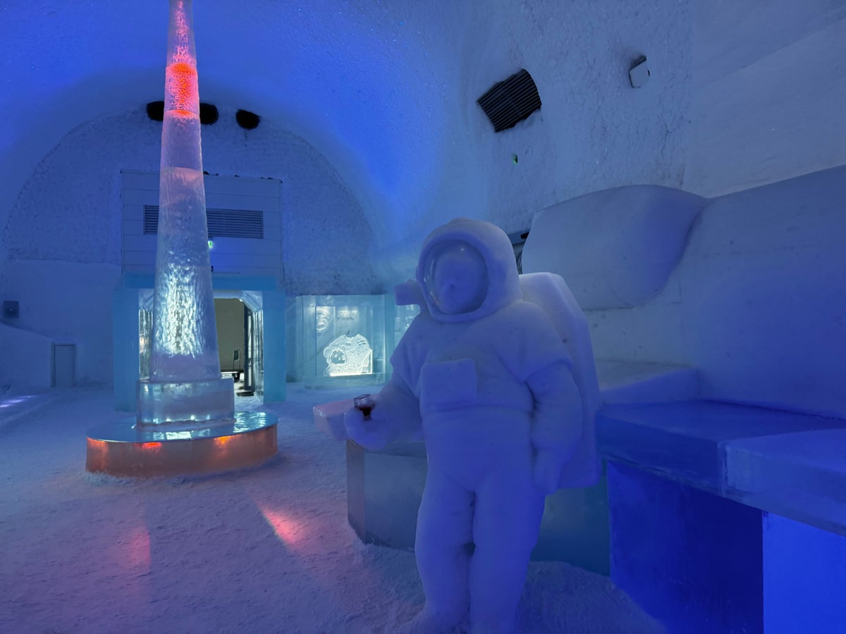 Ice Hotel Sweden Choice Ascend Ice Bar decorations