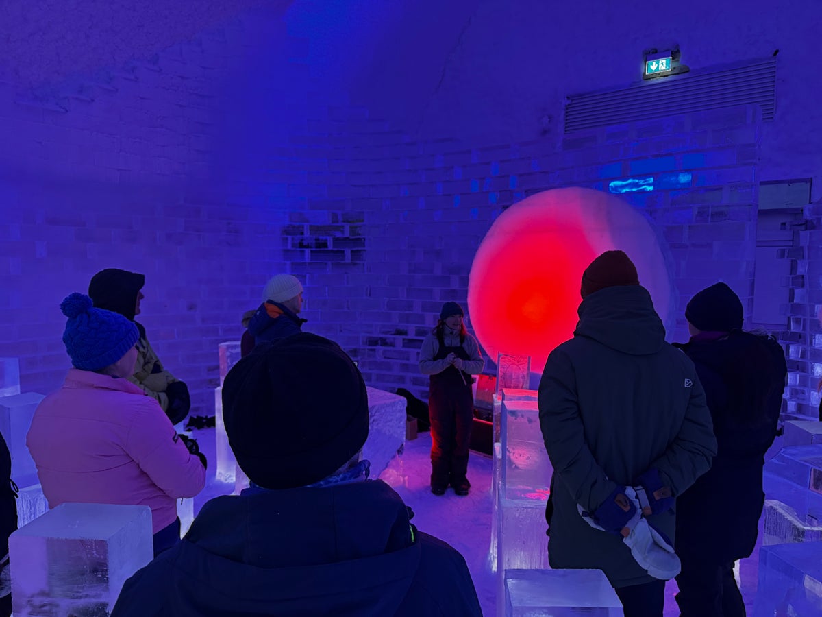 Ice Hotel Sweden Choice Ascend Ice Scultping instructor