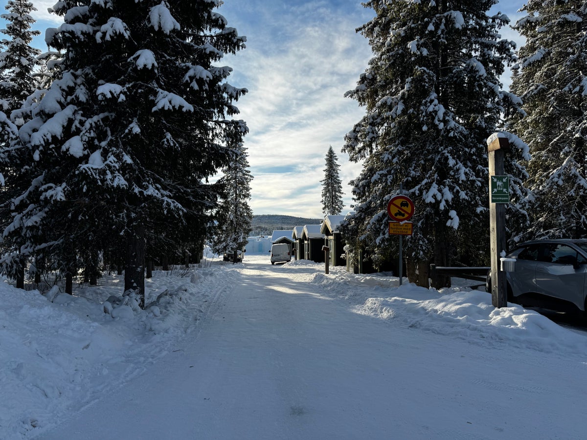 Ice Hotel Sweden Choice Ascend Warm Room path