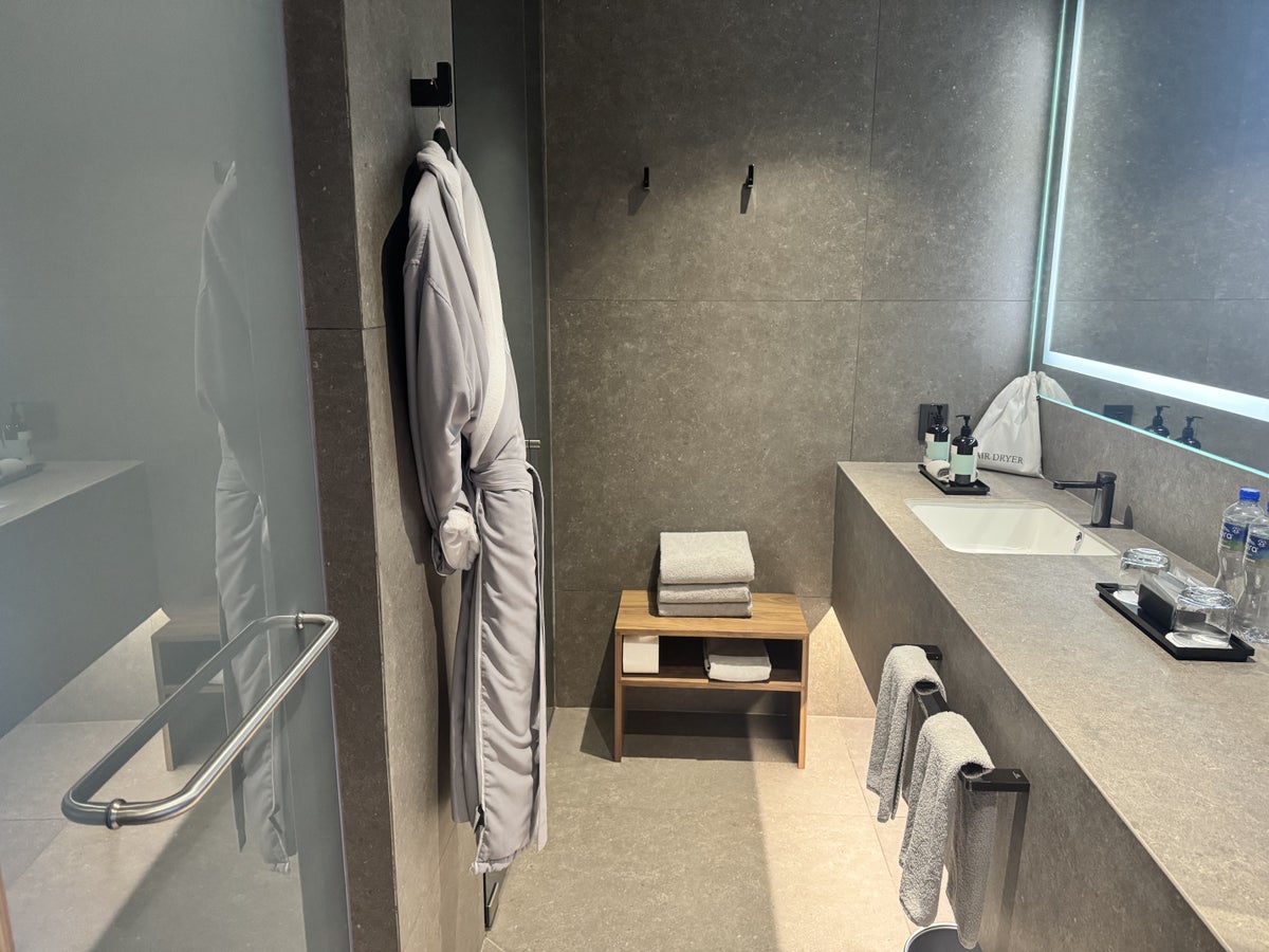 InterContinental Presidente Monterrey Bathroom Bathrobes