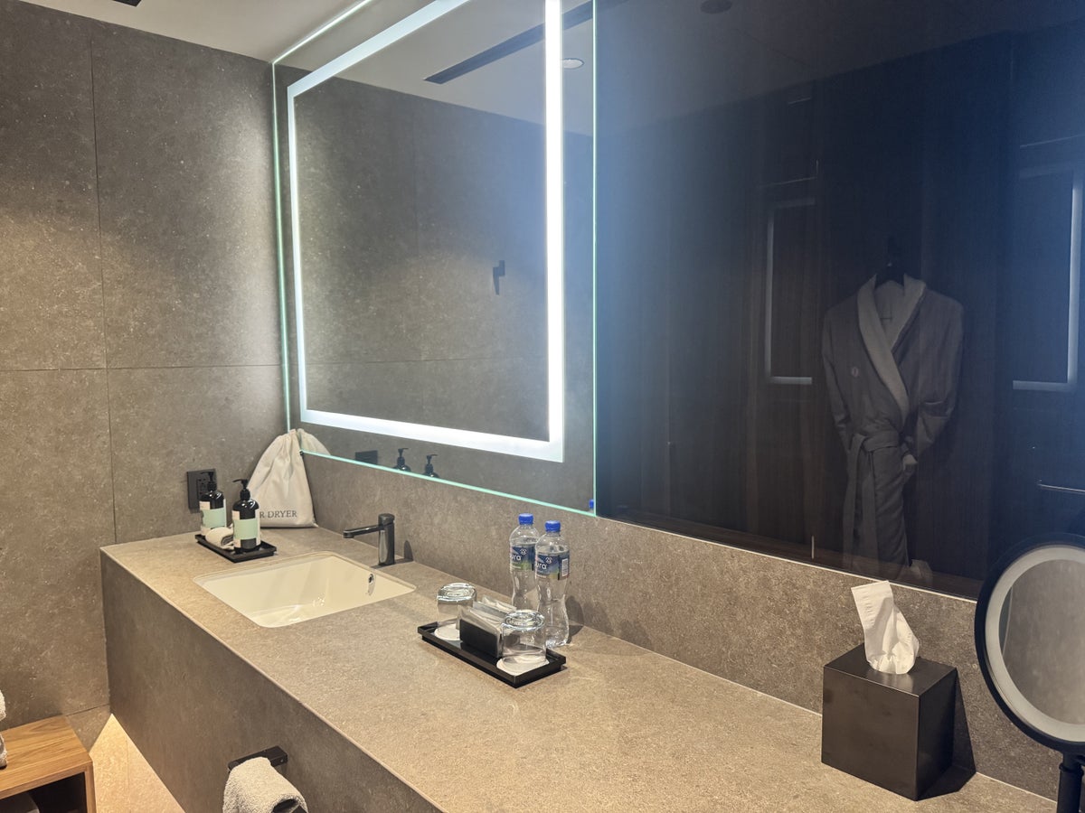 InterContinental Presidente Monterrey Bathroom Vanity