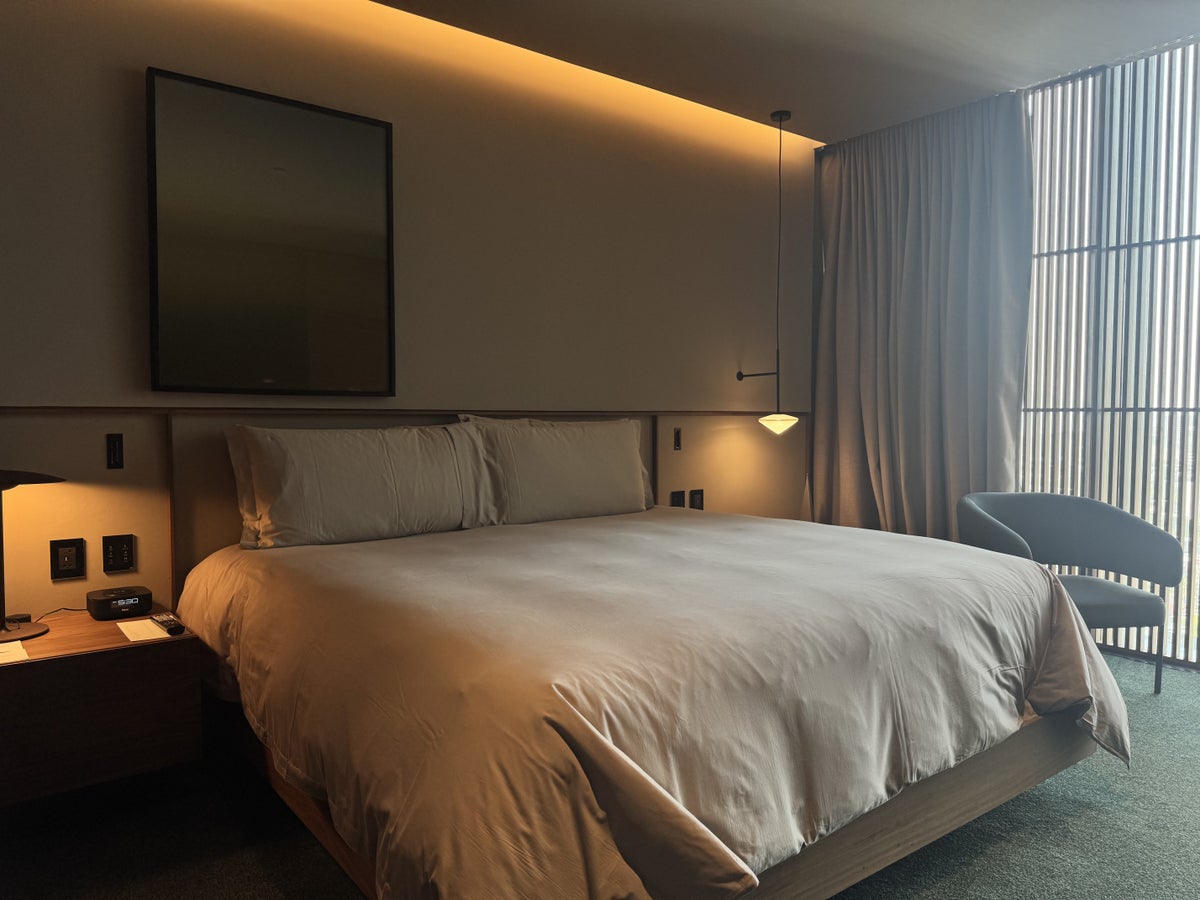 InterContinental Presidente Monterrey Bedroom Side View