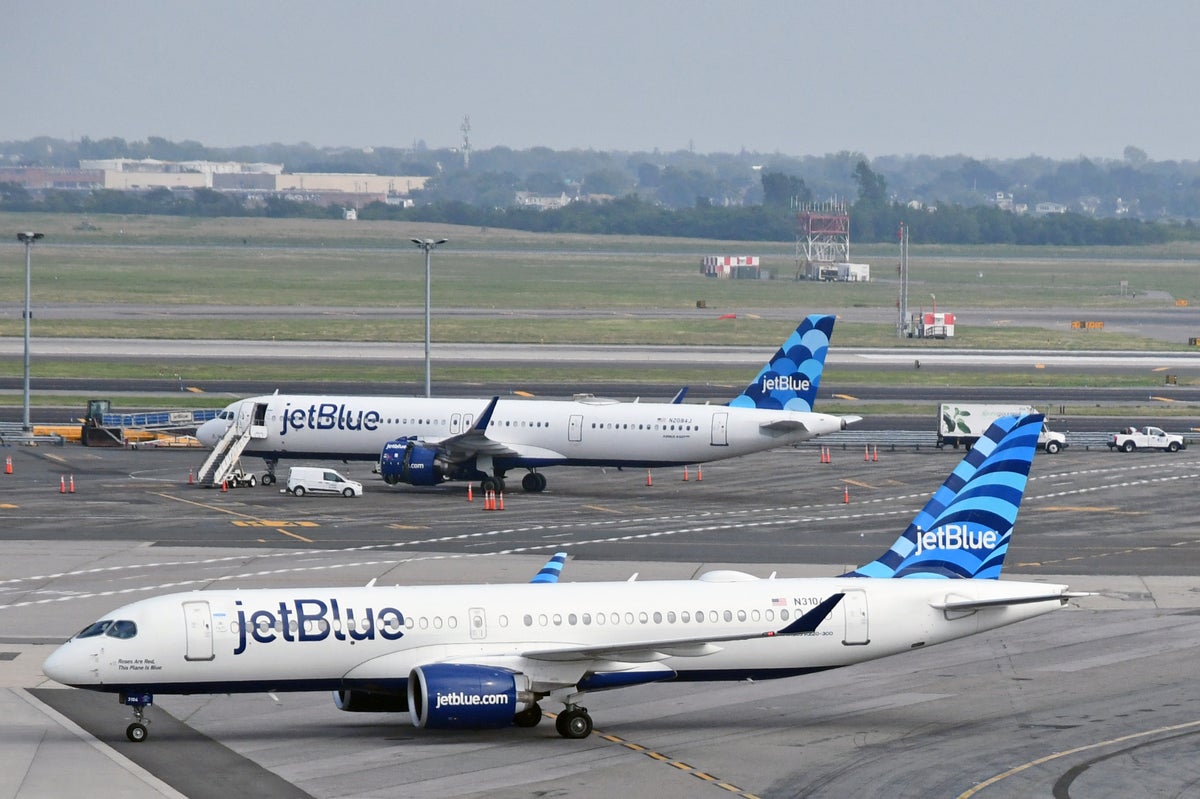 JetBlue A220 300 A321neo JFK