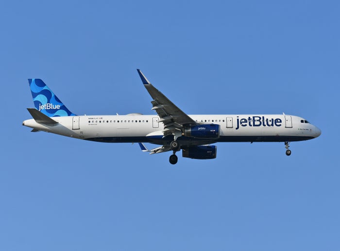 JetBlue Will Upgrade Wi-Fi, Become First Airline With Amazon Project Kuiper for Next-Gen Inflight Internet
