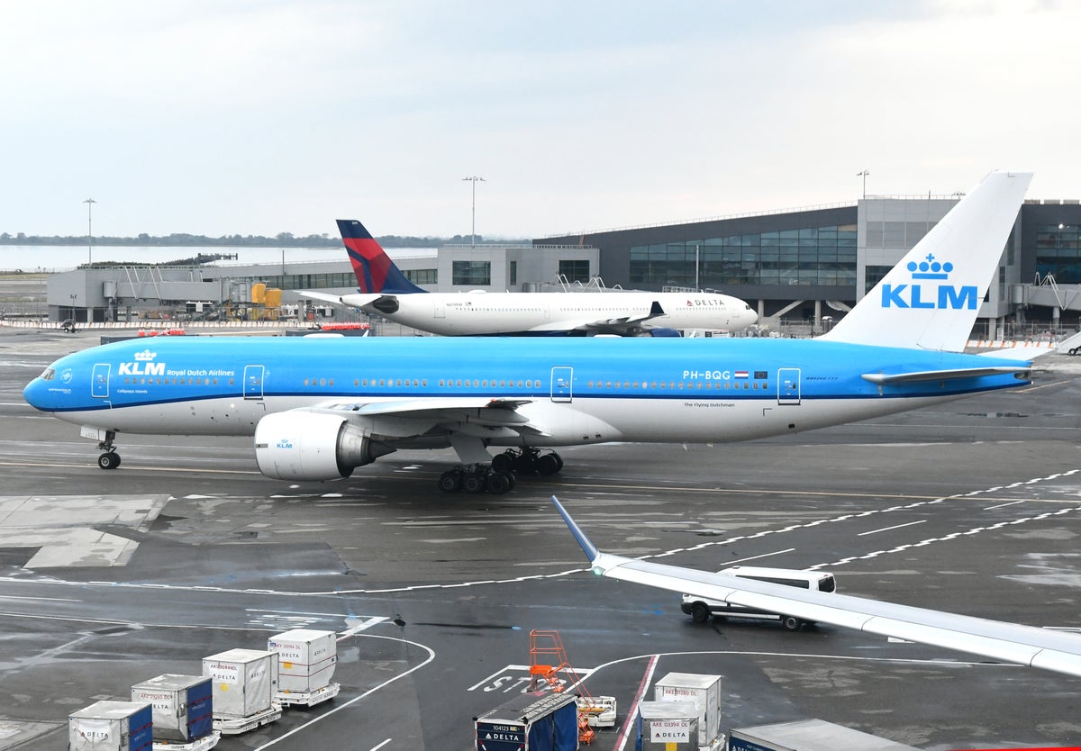 KLM B777 200ER Delta JFK