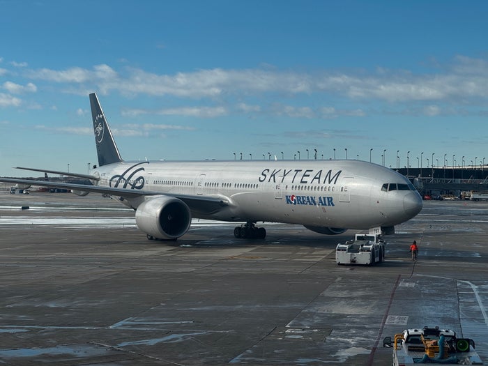 Korean Air, Asiana, and Partner Airlines To Roll Out Starlink High-Speed Wi-Fi