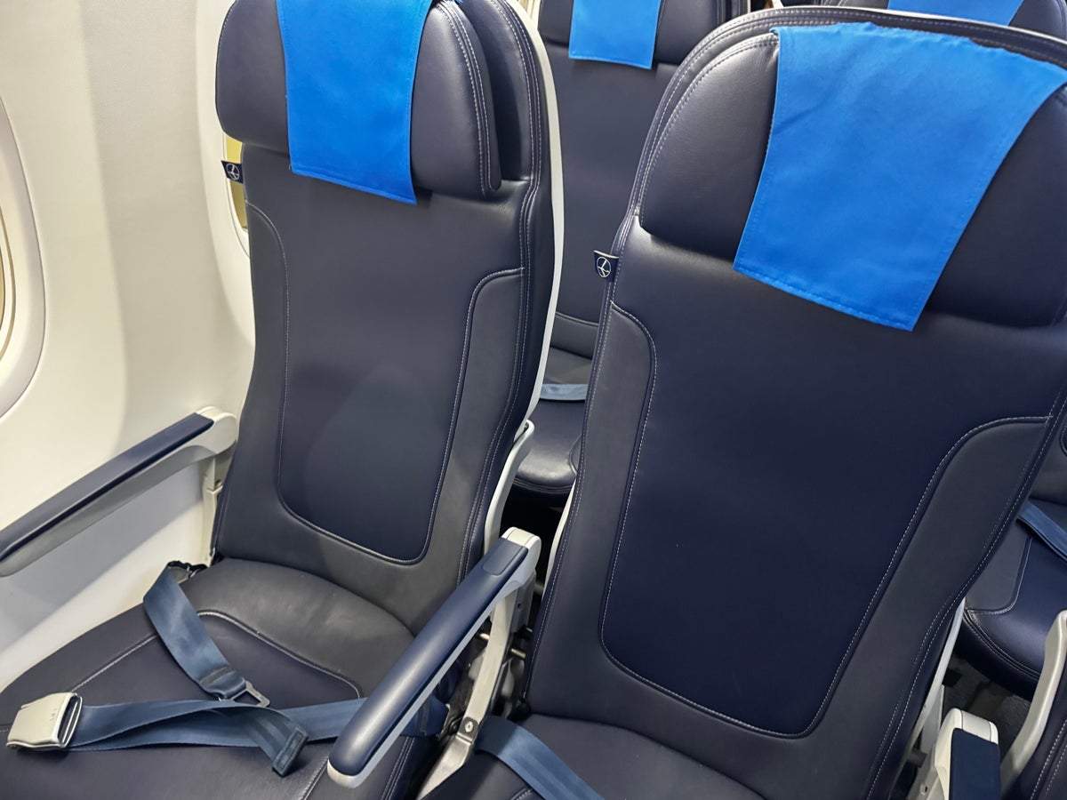 LOT Polish Boeing 737 MAX 8 seats