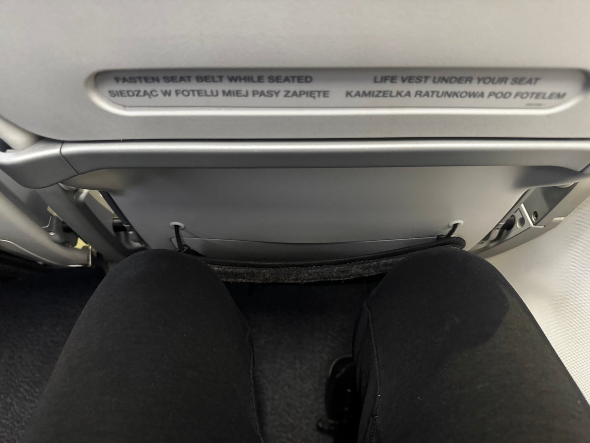 LOT Polish Boeing 737 MAX 8 space at knees