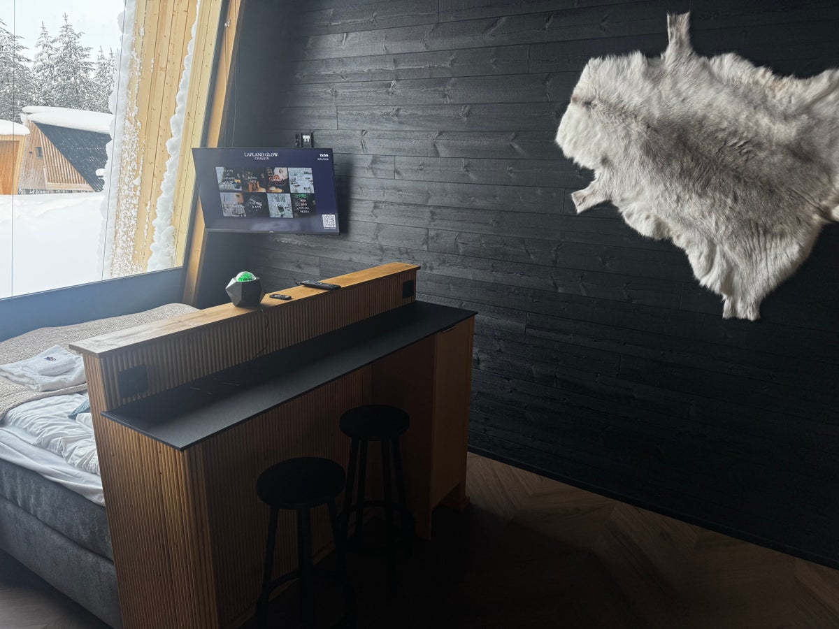 Lapland Glow Chalets room