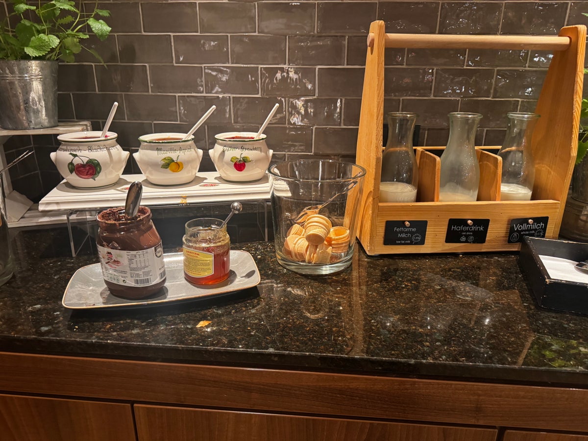 Lindner Hotel Hamburg Am Michel JdV Hyatt breakfast spreads milks
