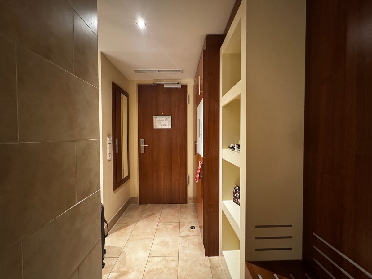 Lindner Hotel Hamburg Am Michel JdV Hyatt room entry