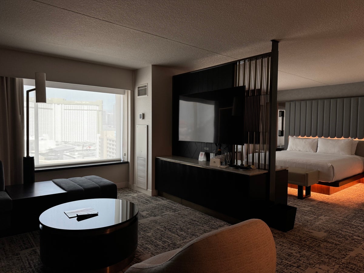 MGM Grand Las Vegas Deluxe King suite