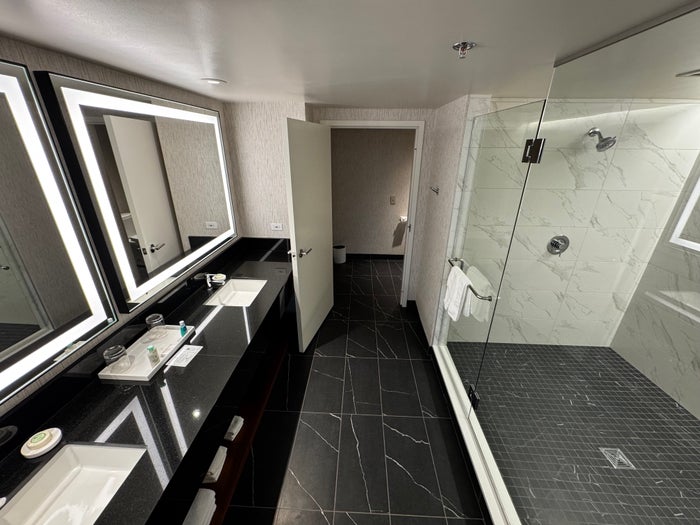 MGM Grand Las Vegas Executive Suite bathroom MGM Grand Las Vegas Executive Suite bathroom