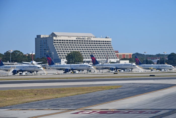 Hartsfield-Jackson Atlanta International Airport Hotels Marriott Renaissance Hotel Atlanta Airport Delta 20251010