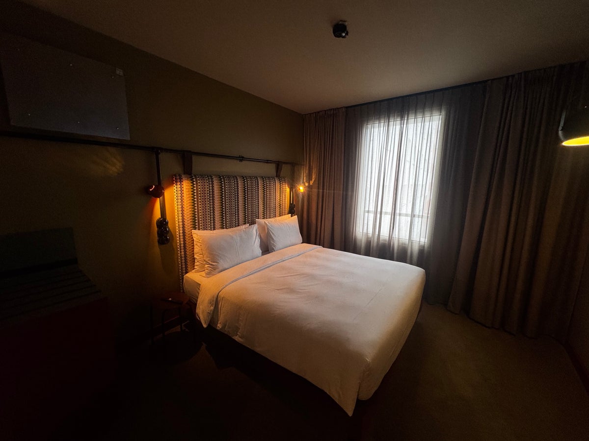 Me and All Hotel Berlin East Side bedroom