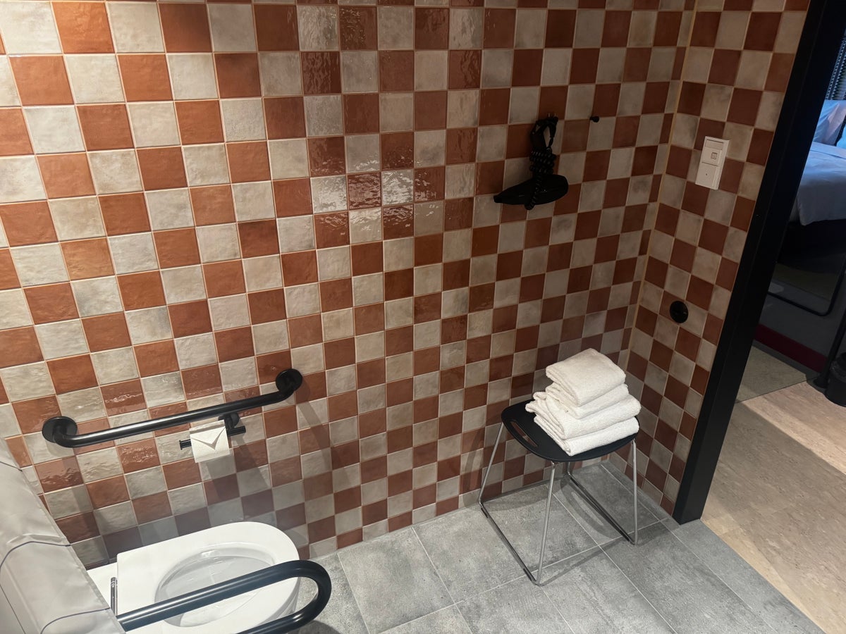 Me and All Hotel Berlin East Side stool towels