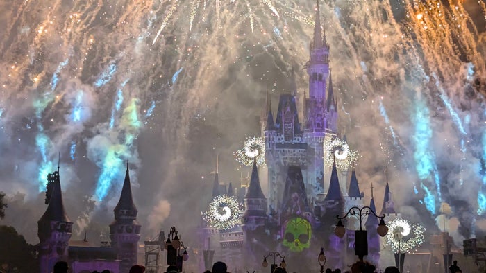 Mickey's Not So Scary Halloween Party fireworks