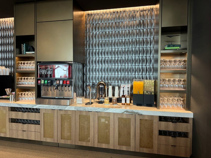 New Delta Sky Club SLC Beverage Station New Delta Sky Club SLC Beverage Station