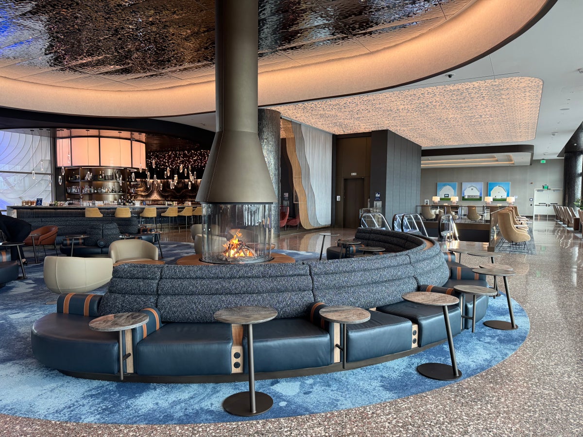 New Delta Sky Club SLC Firepit New Delta Sky Club SLC Firepit