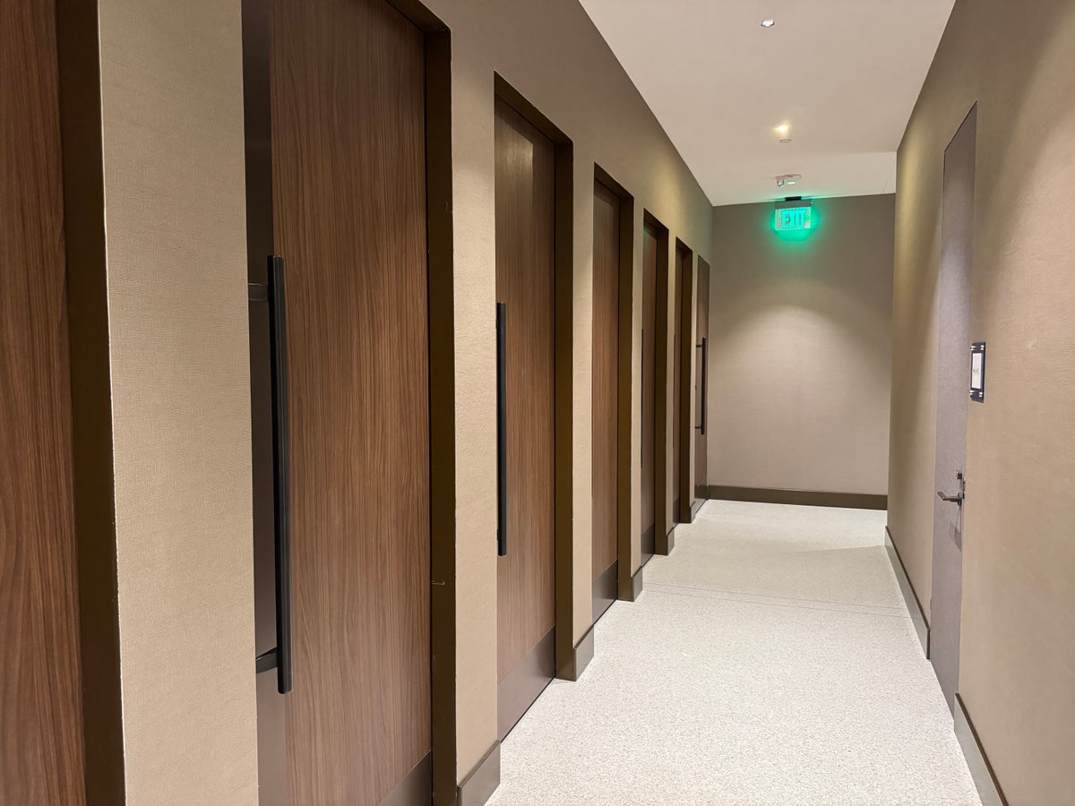 New Delta Sky Club SLC Floor to Ceiling Stalls New Delta Sky Club SLC Floor to Ceiling Stalls
