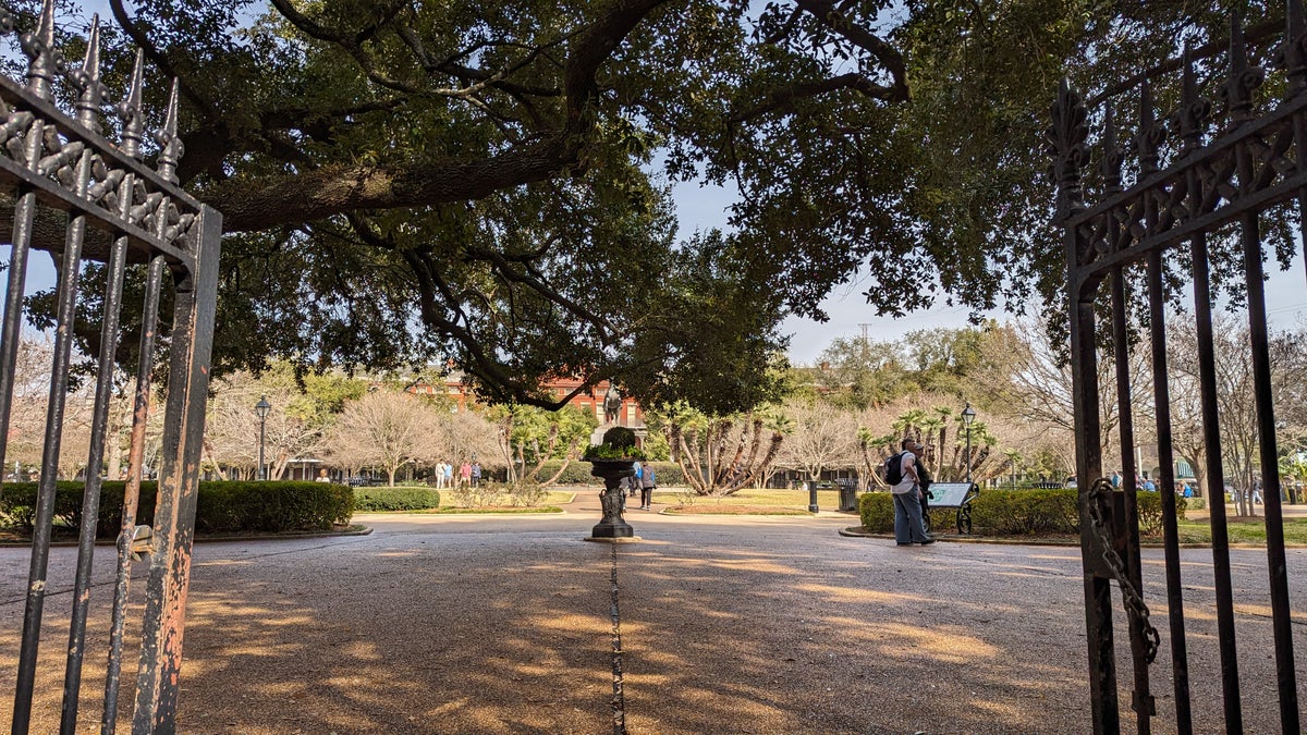 NOLA New Orleans Jackson Square