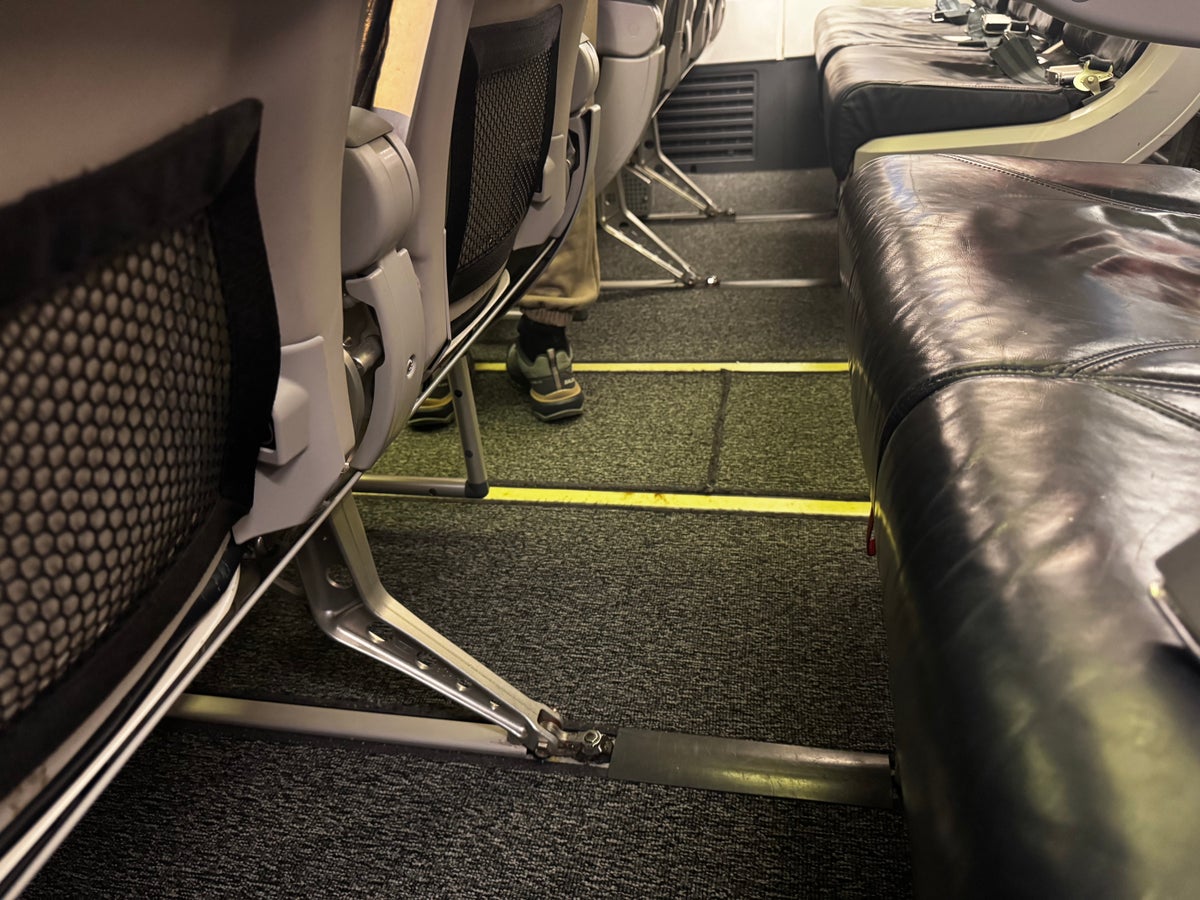 Norwegian B737 800 economy pitch