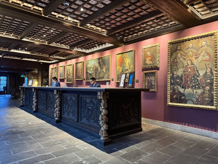 Palacio del Inka Marriott Luxury Collection Reception Desk